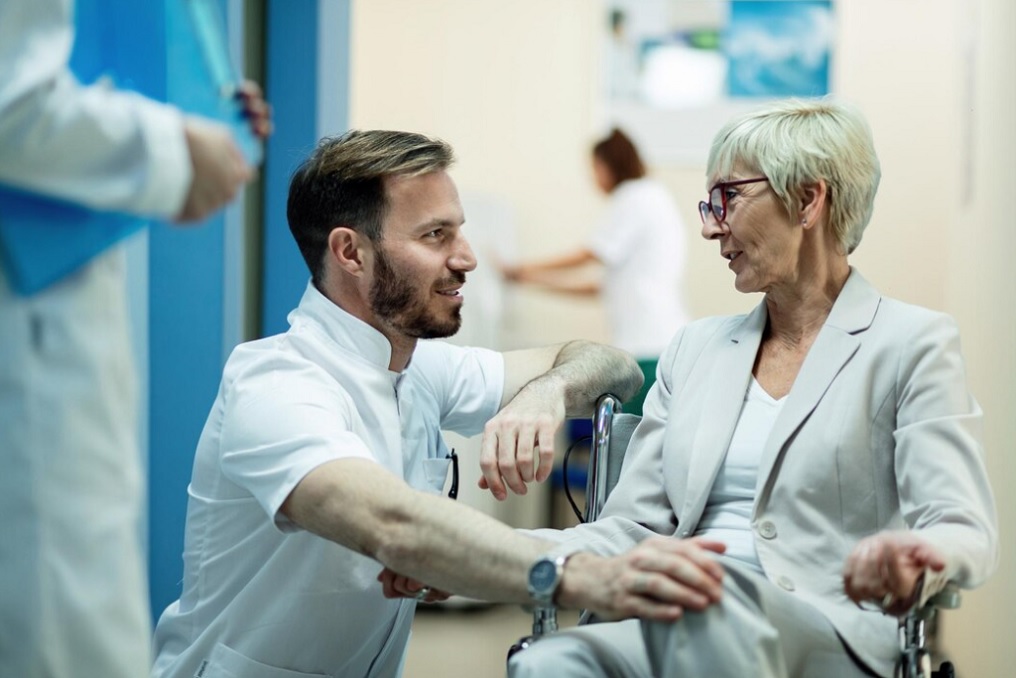 Pacienții care nu plătesc asigurări pot accesa aceleași servicii ca cei care sunt asigurați Foto: Freepik.com - rol ilustrativ