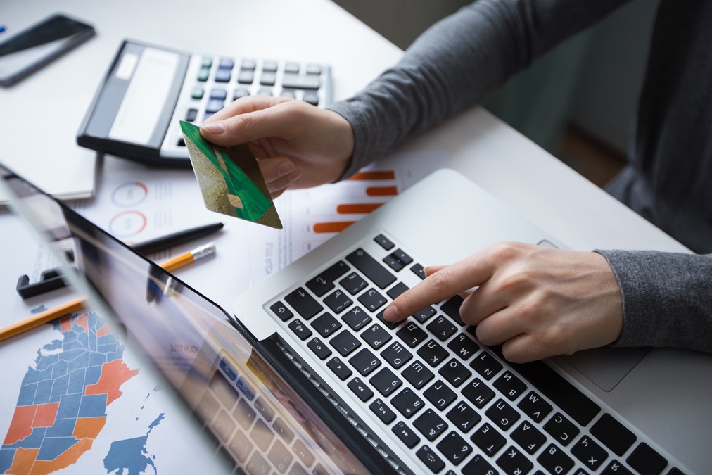 Cum s[ gestionezi responsabil un credit rapid online Foto: freepik.com