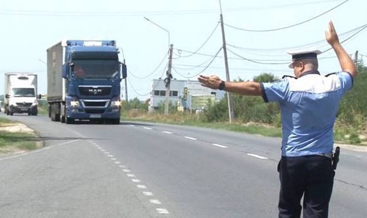 Atenție, șoferi! Mini-vacanța de 1 Mai și Paște „paralizează” circulația TIR-urilor în România - Foto: redesteptarea.ro - Rol ilustrativ