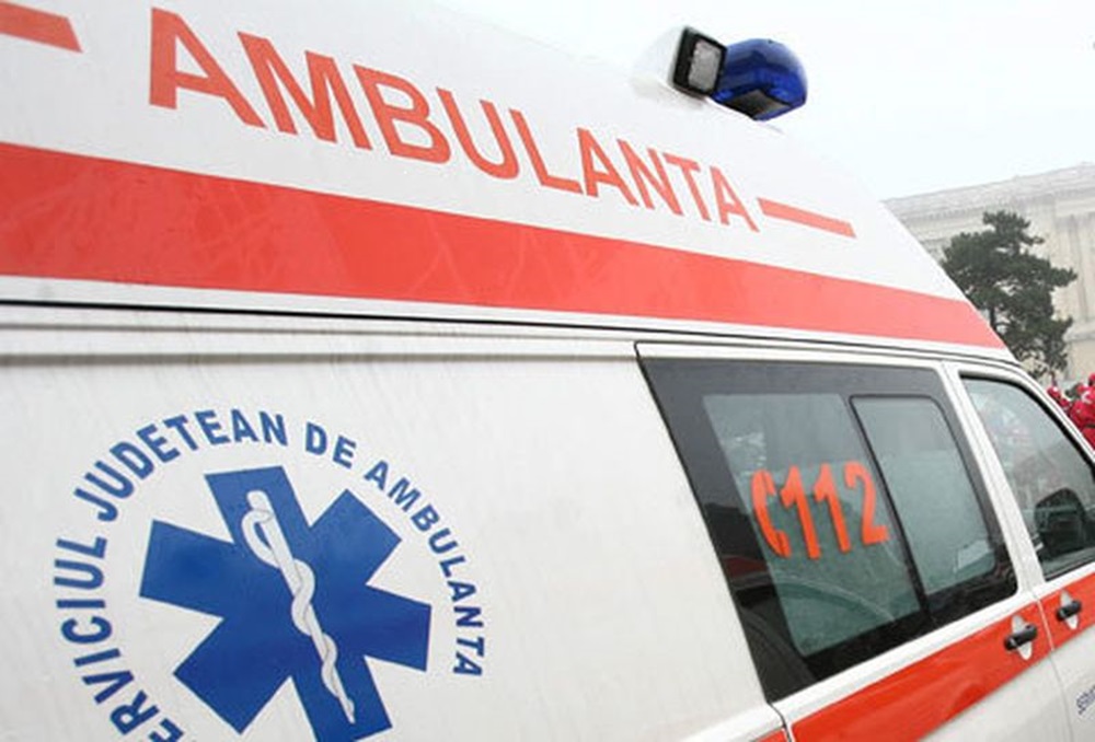 Accident mortal în sectorul 2 al Capitalei. O femeie de 71 de ani a fost călcată de o mașină - Foto: ambulantacovasna.ro (Imagine cu caracter ilustrativ)