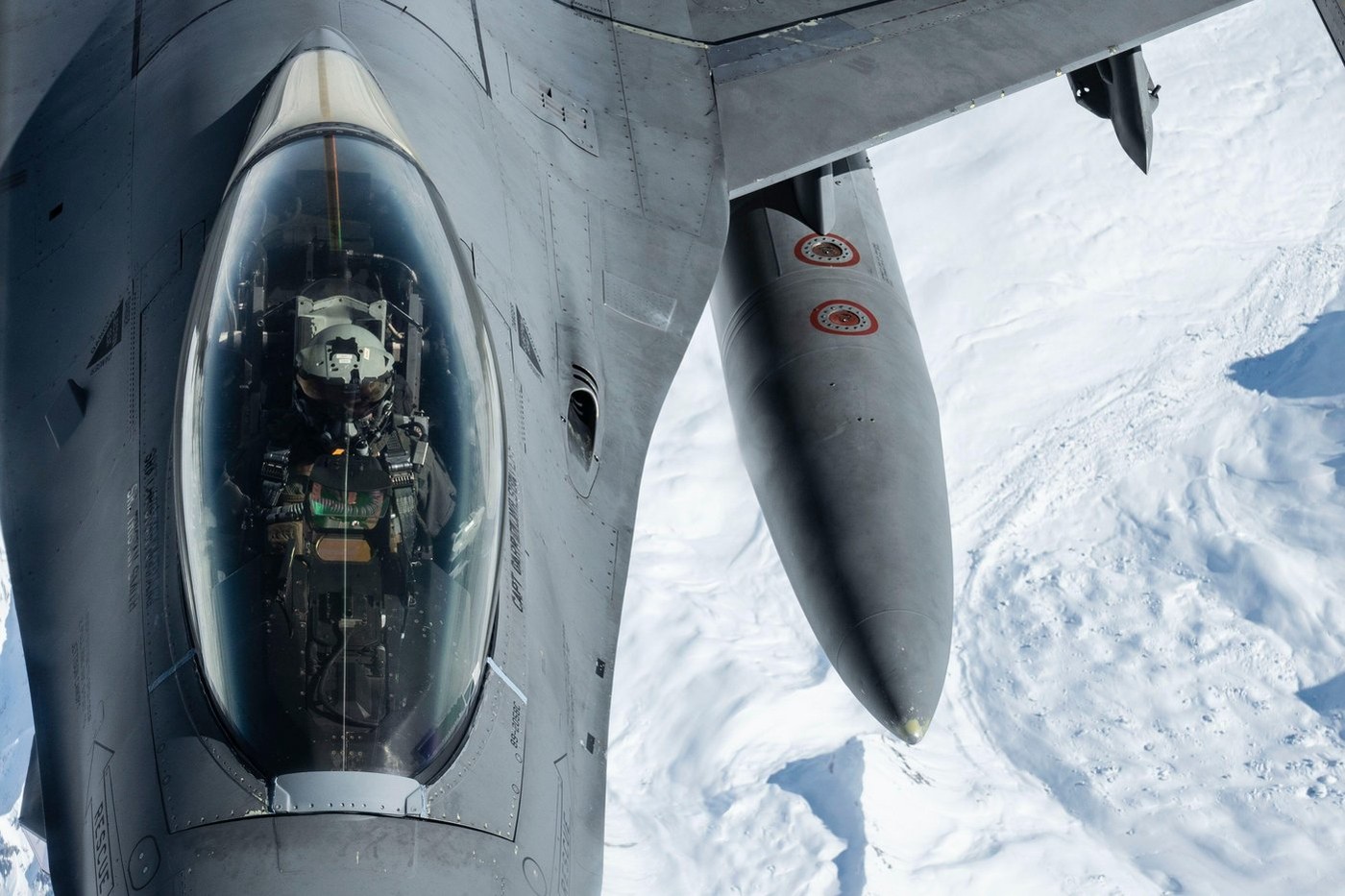 OFICIAL S-a stabilit data exactă la care Ucraina primește avioanele F-16. „Vor veni în 3 valuri” - Foto: Profimedia Images