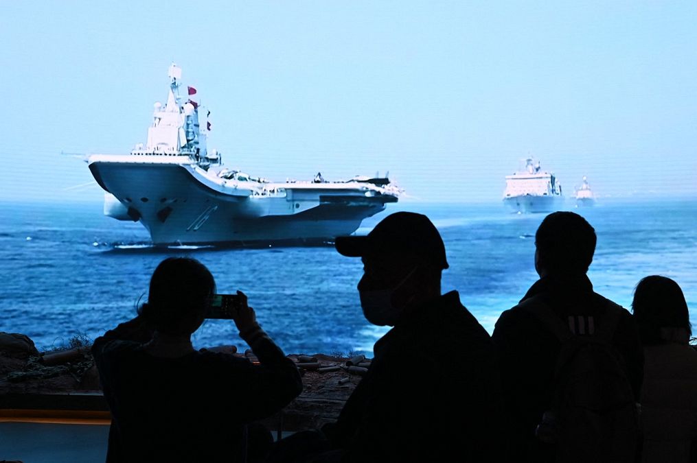 Cum poate China să ia Taiwanul fără război. De la constrângere la capitulare e un drum scurt - Foto: Profimedia Images