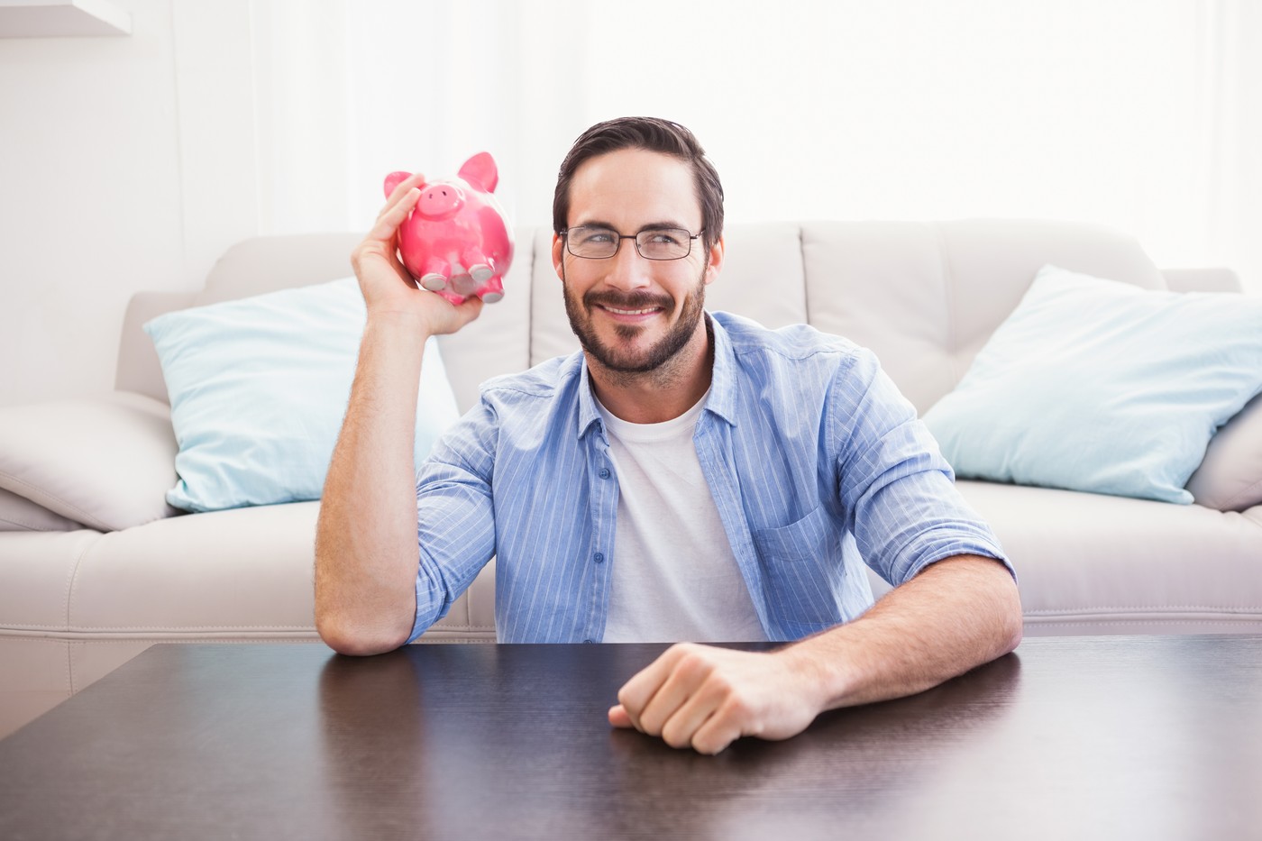 Cine sunt românii care scapă de plata impozitului la pensie și salariu? Scutire chiar și pentru PFA - Foto: Profimedia Images/ Imagine cu caracter ilustrativ