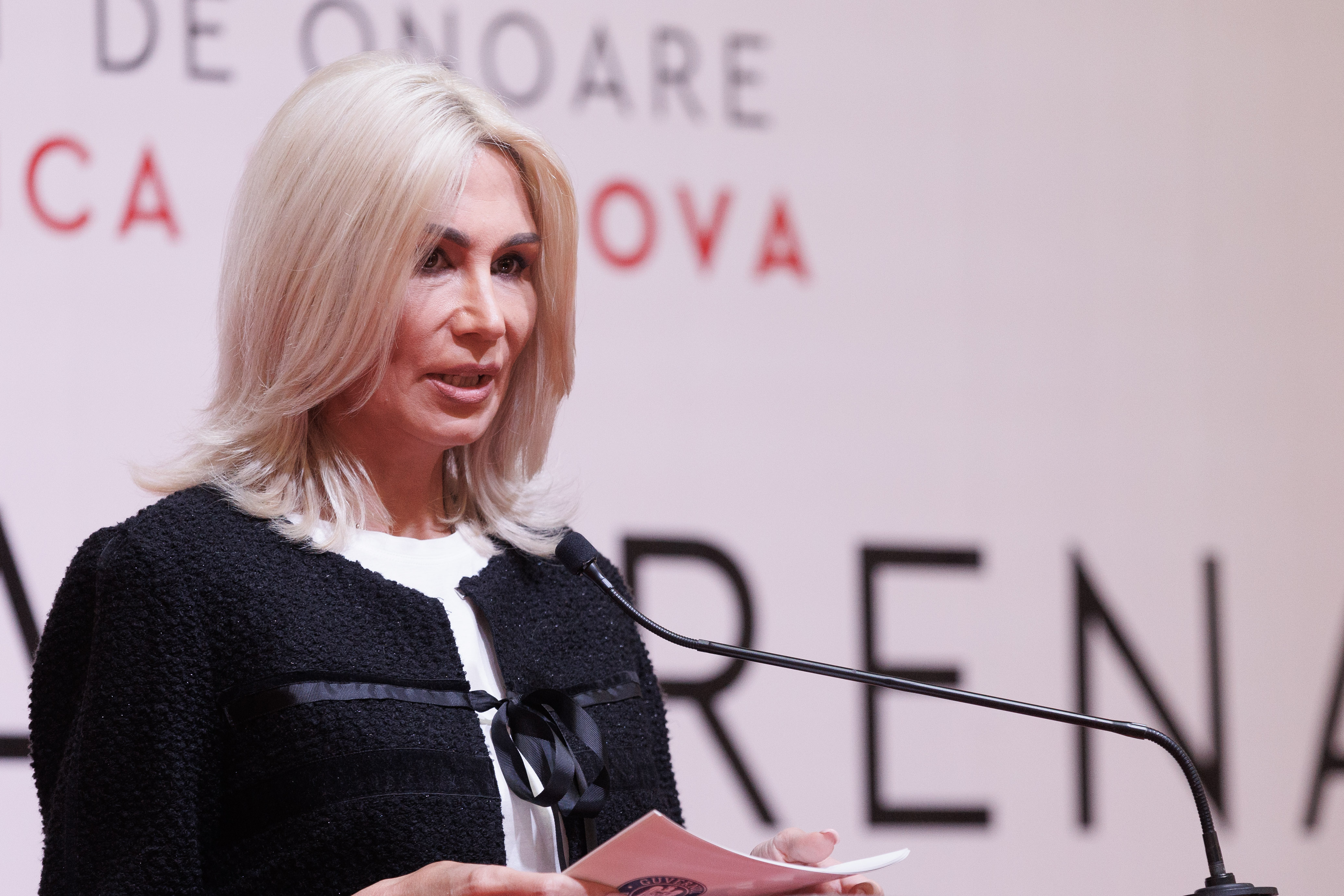 Turcan: Voi dialoga cu Louis Vuitton pentru recunoaşterea valorii patrimoniale a pieselor românești - Foto: INQUAM Photos/ Bogdan Buda