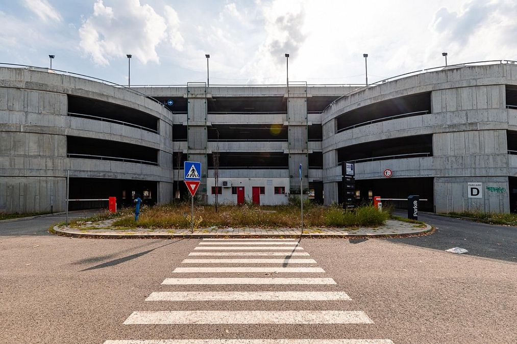 Primăria Generală reface parcarea supraterană de la Arena Naţională. Care e noutatea - Foto: Facebook/Nicuşor Dan