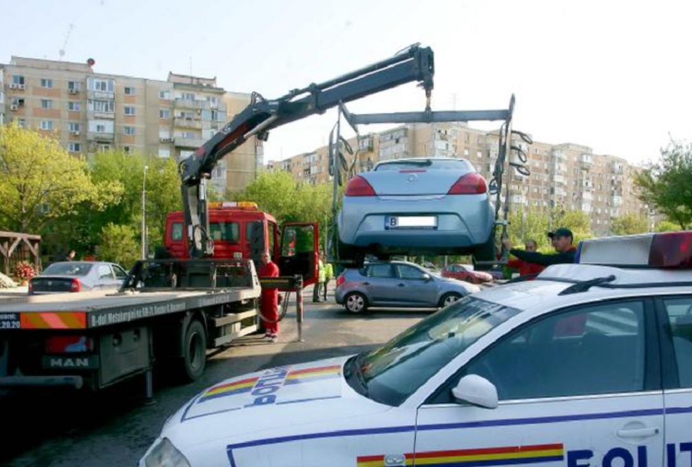 De ce ți se poate ridica mașina deși ai parcat regulamentar? Legea s-a schimbat recent - Foto: Arhivă (rol ilustrativ)