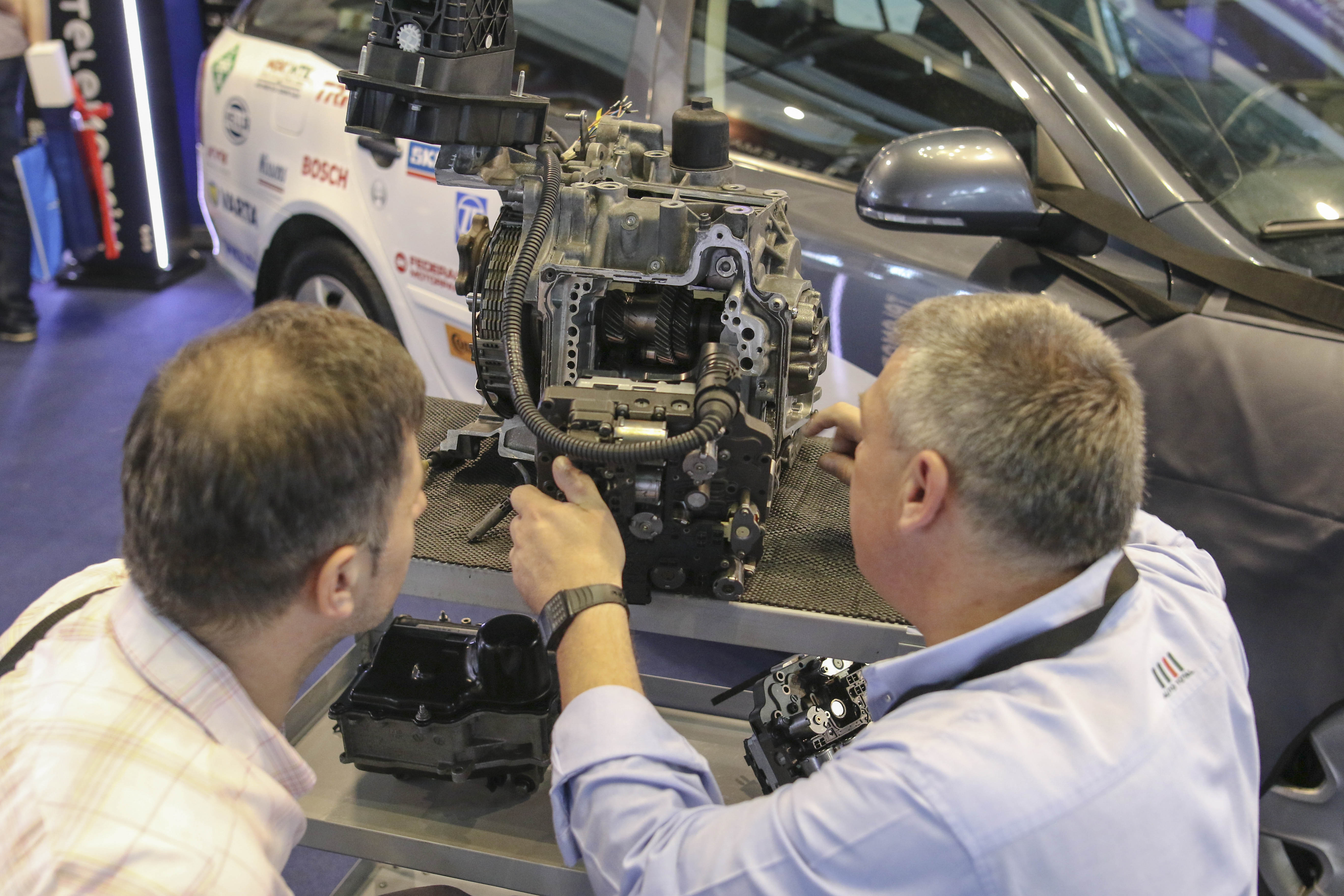 Service-uri auto care fac reparații pe RCA, verificate de Consiliul Concurenței Inquam Photos / Alexandru Busca