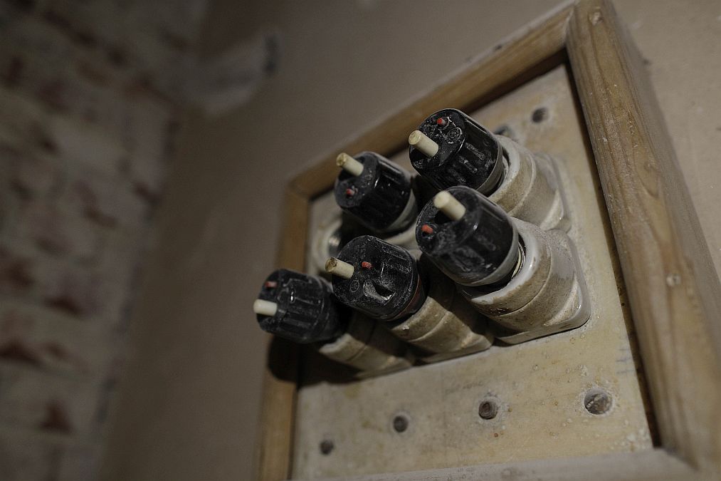 La iarnă, vom fi iarăşi obligaţi să importăm energie electrică. Care sunt motivele? - Foto: INQUAM PHOTOS/Octav Ganea