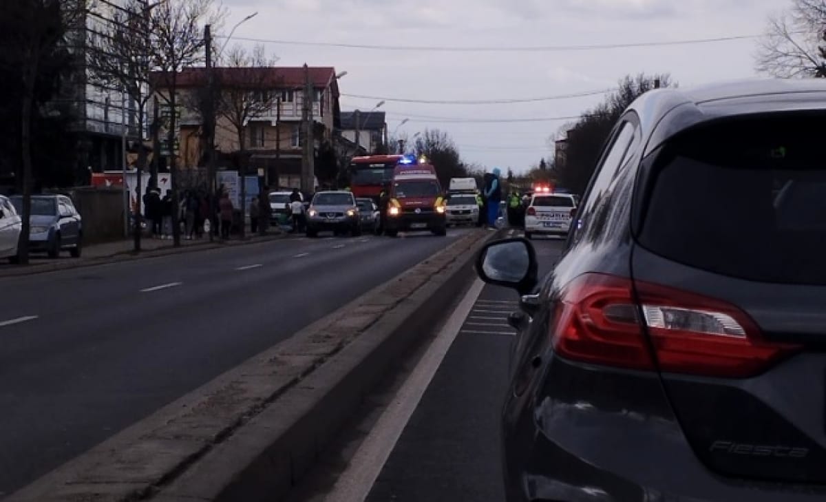 Un copil este grav rănit după ce a fost lovit de două motociclete pe trecerea de pietoni - Foto: Arhiva / imagine rol ilustrativ