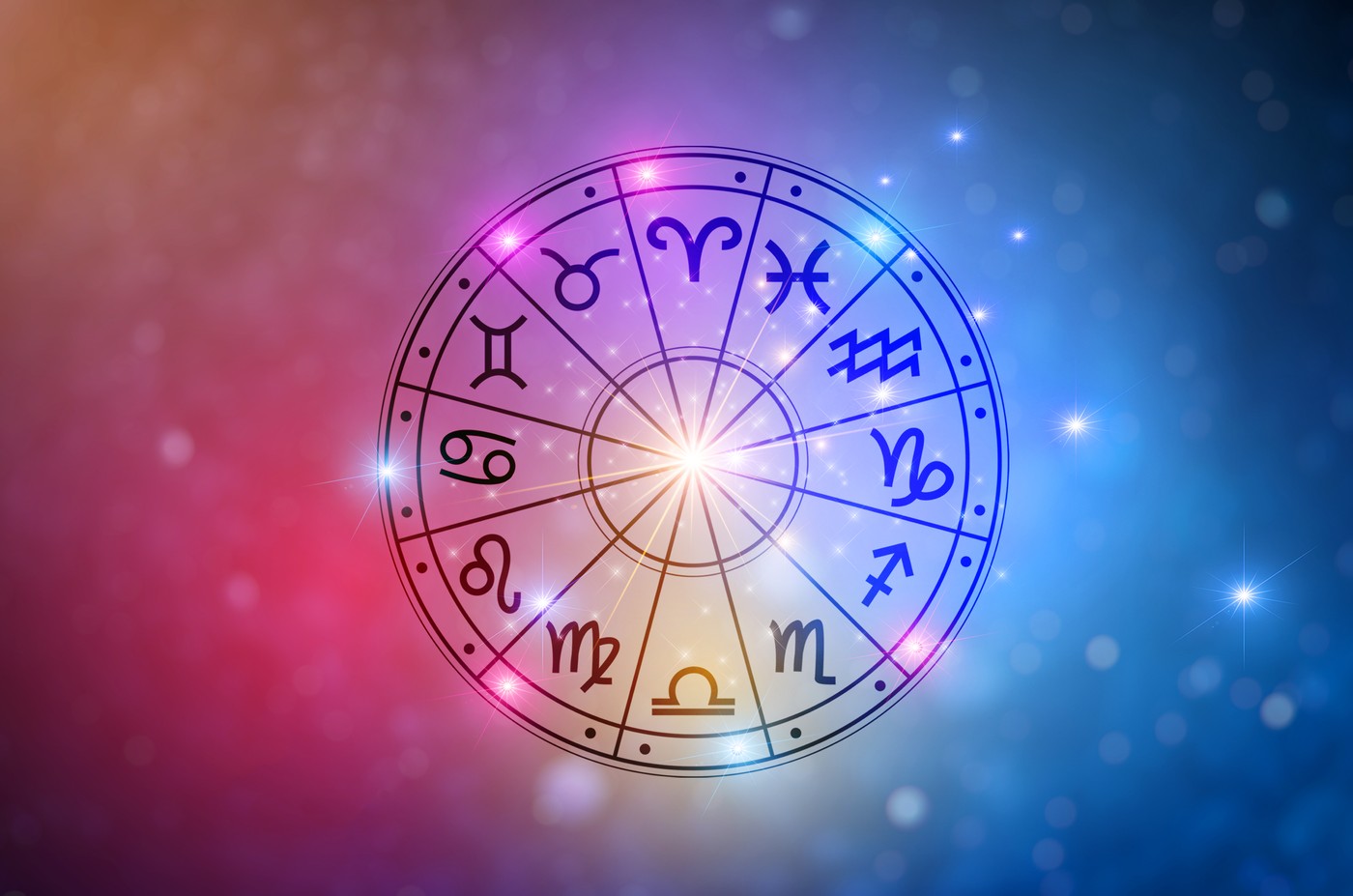 HOROSCOP 5 SEPTEMBRIE Leii își revizuiesc planurile financiare. Capricornii, în căutarea aventurii - Foto: Profimediaimages.ro (rol ilustrativ)
