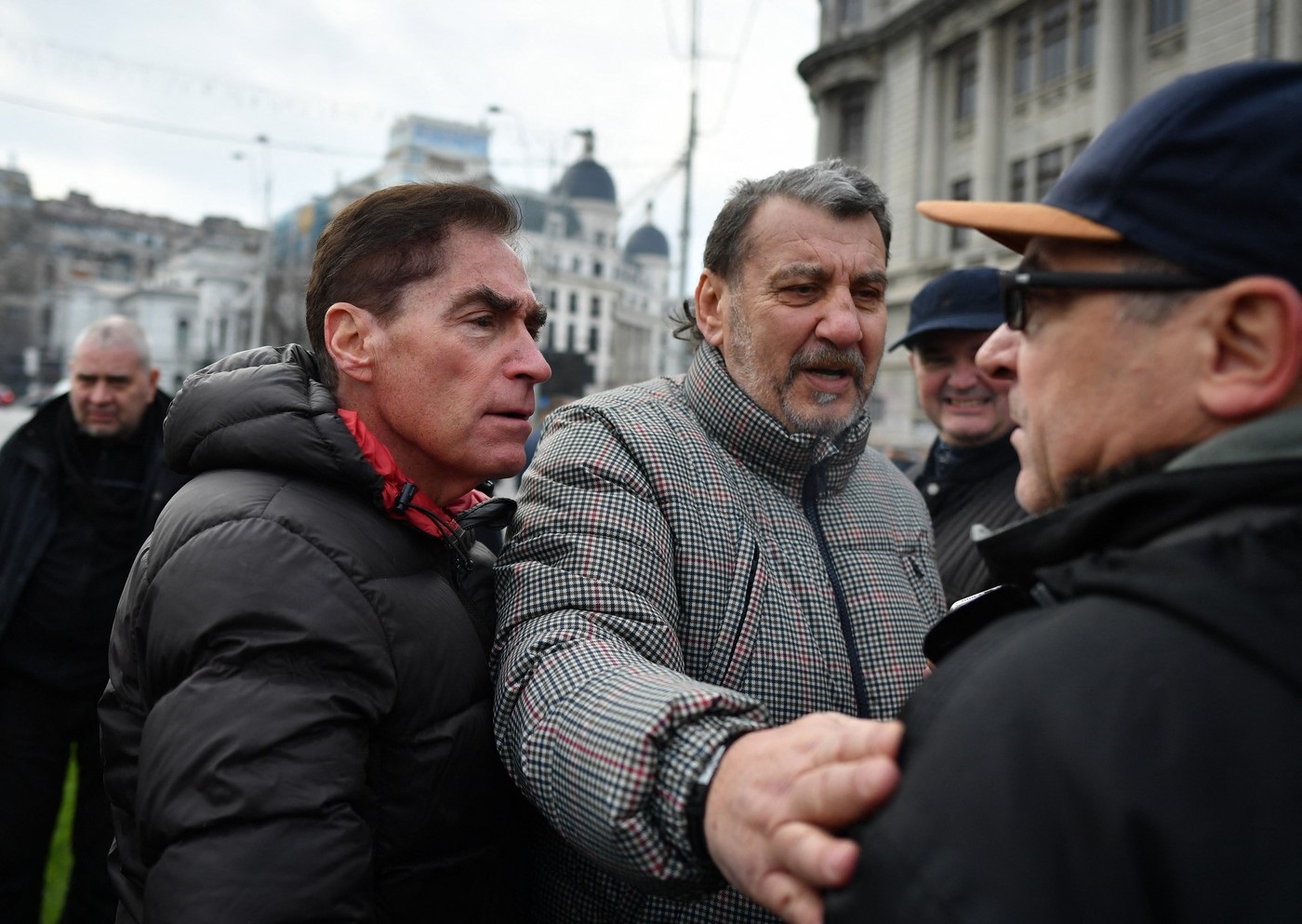 Pensie faraonică pentru Petre Roman. La recalculare a luat 2.000 de lei în plus. Este milionar! - FOTO:Profimedia(imagine cu rol ilustrativ)