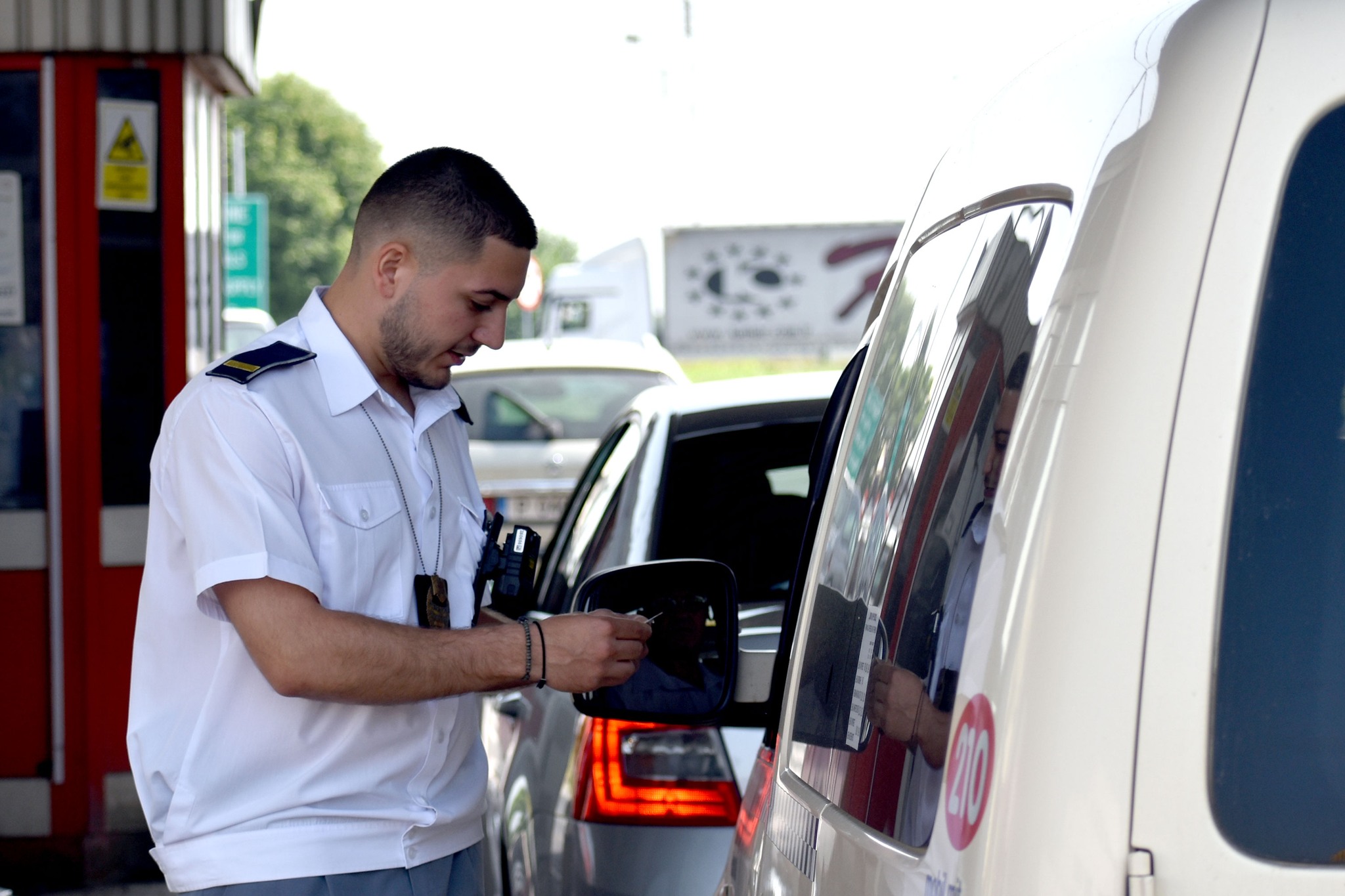 Pe unde intră deșeurile în România? 7.400 de tone au fost oprite la graniță - Foto: Poliția de Frontieră (rol ilustrativ)