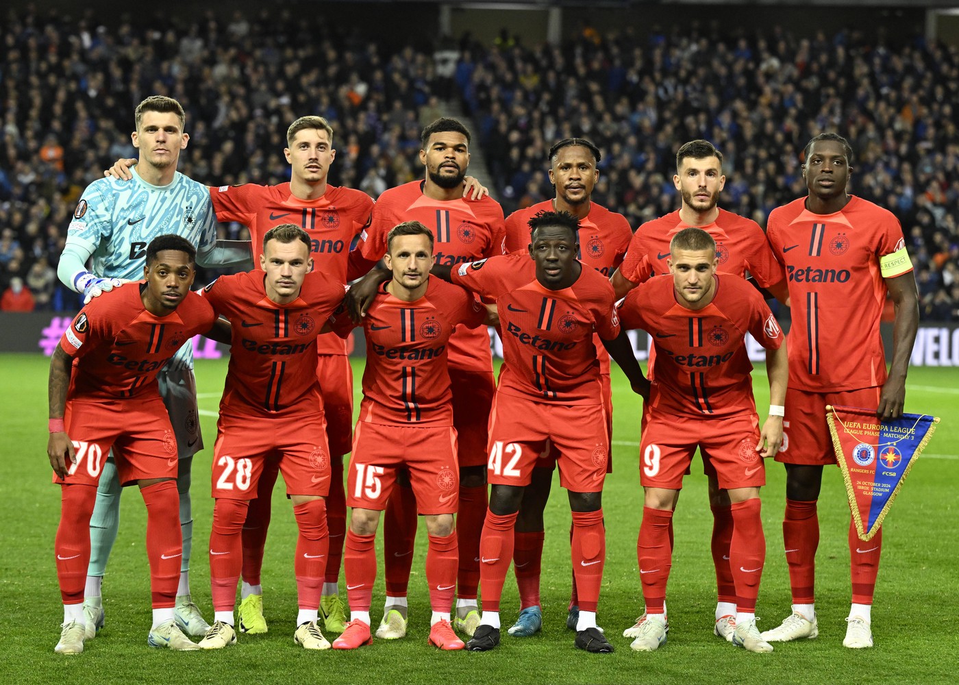 FCSB dă "examenul" în Europa League în fața a peste 40.000 de fani. Cine transmite și de la ce oră - Foto: Profimedia images