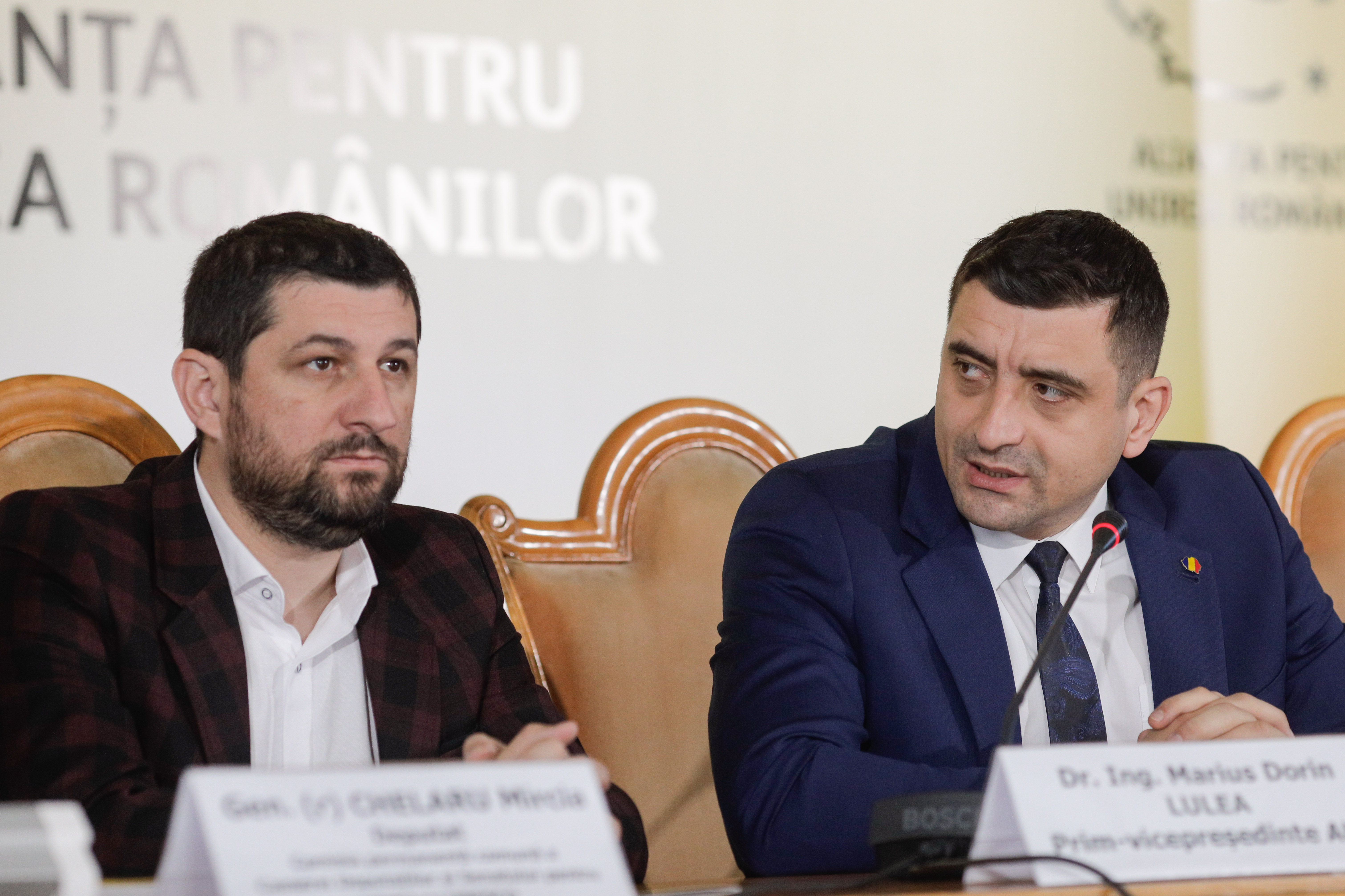 Simion a cheltuit milioane din bani publici în campanie. Banii au ajuns la amicul său Marius Lulea - Foto: INQUAM PHOTOS / Călin George
