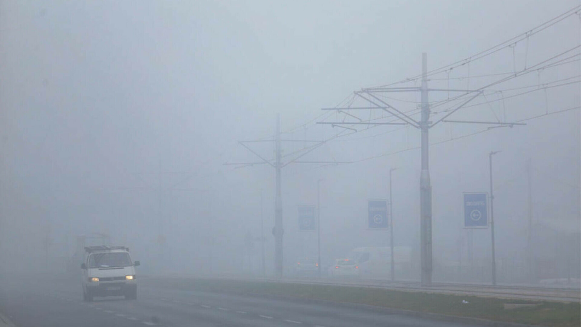 Poluarea atmosferică îi ține pe europeni în case. Măsuri de siguranță pentru sănătate Foto: Getty (fotografie cu caracter ilustrativ)
