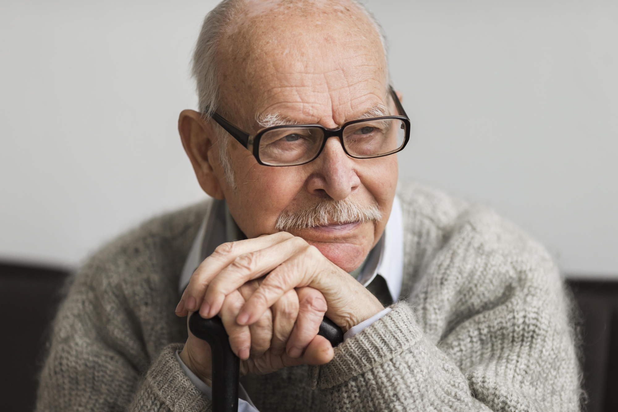 Data la care pensie intră pe card în ianuarie, schimbată. Ce surpriză proastă vor avea pensionarii? Foto: Freepik (fotografie cu caracter ilustrativ)