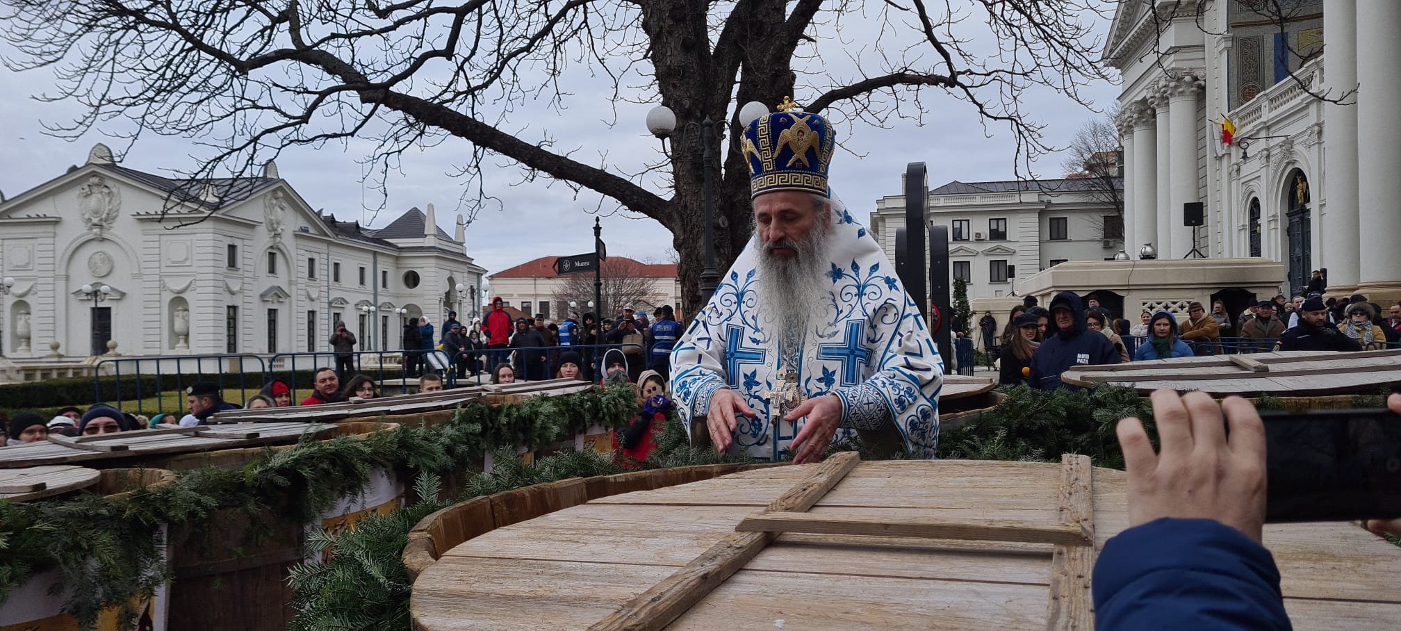 Mitropolitul Teofan, chemat să acționeze contra propagandei politice în Biserică: FOTO - Ziarul de Iasi(imagine cu rol ilustrativ)
