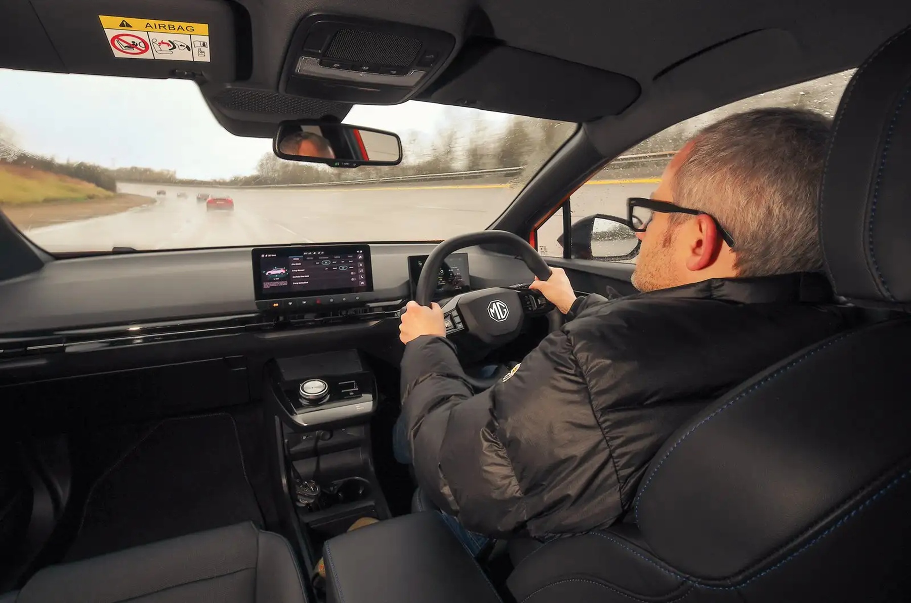 Test de autonomie iarna, la 6-10°C, cu 12 mașini electrice în vogă. 3 nu au ajuns la 300 km - Foto: whatcar.com
