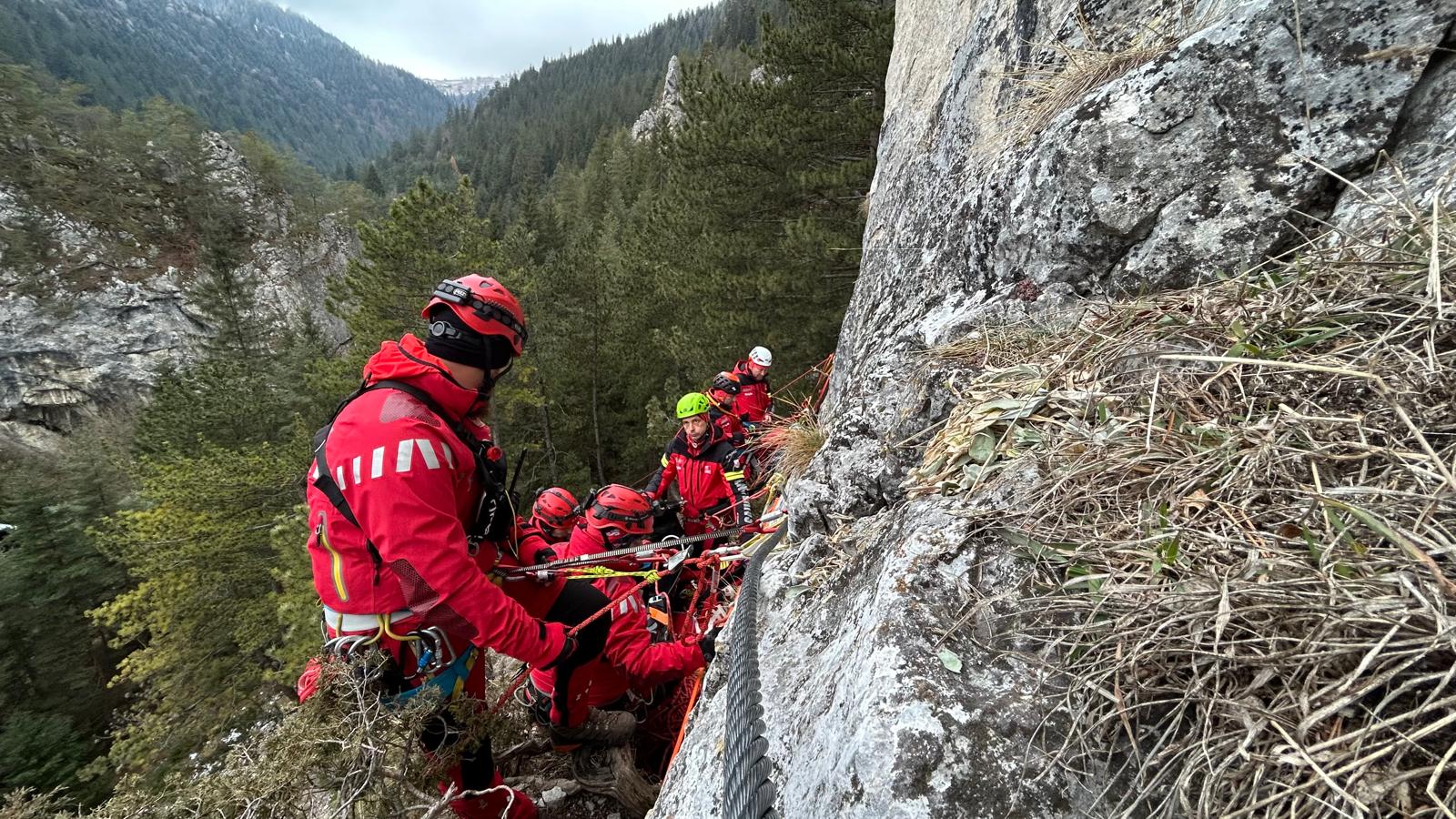Zi plină pentru salvamontiști. 140 de persoane, salvate de pe munte în ultimele 24 de ore - Foto: Facebook / Salvamont Romania-Dispeceratul National Salvamont