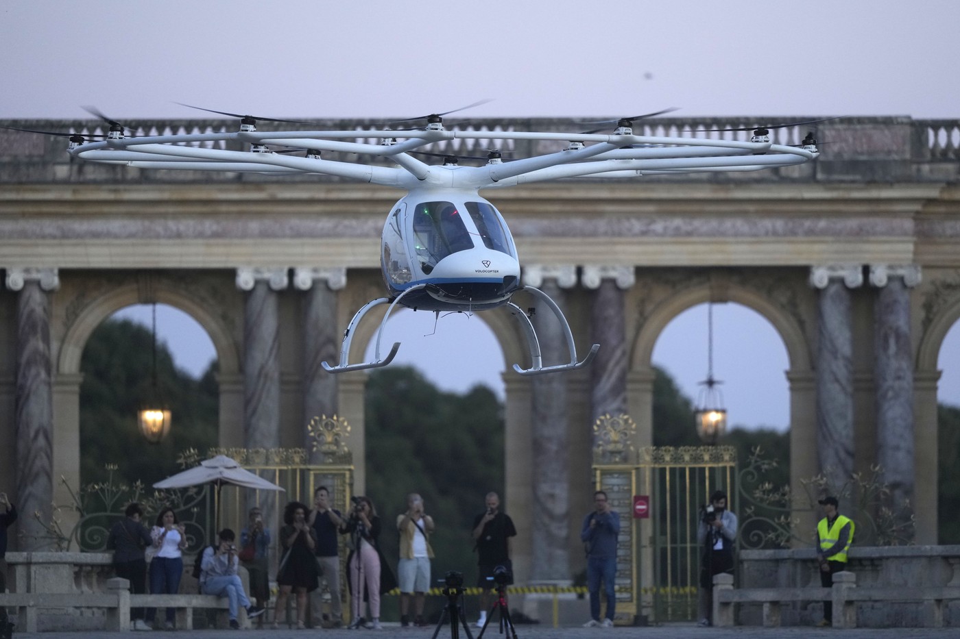 Visul taxiurilor zburătoare mai așteaptă în Europa. Compania susținută și de Mercedes, în faliment - Foto: Profimedia Images - Imagine cu rol ilustrativ