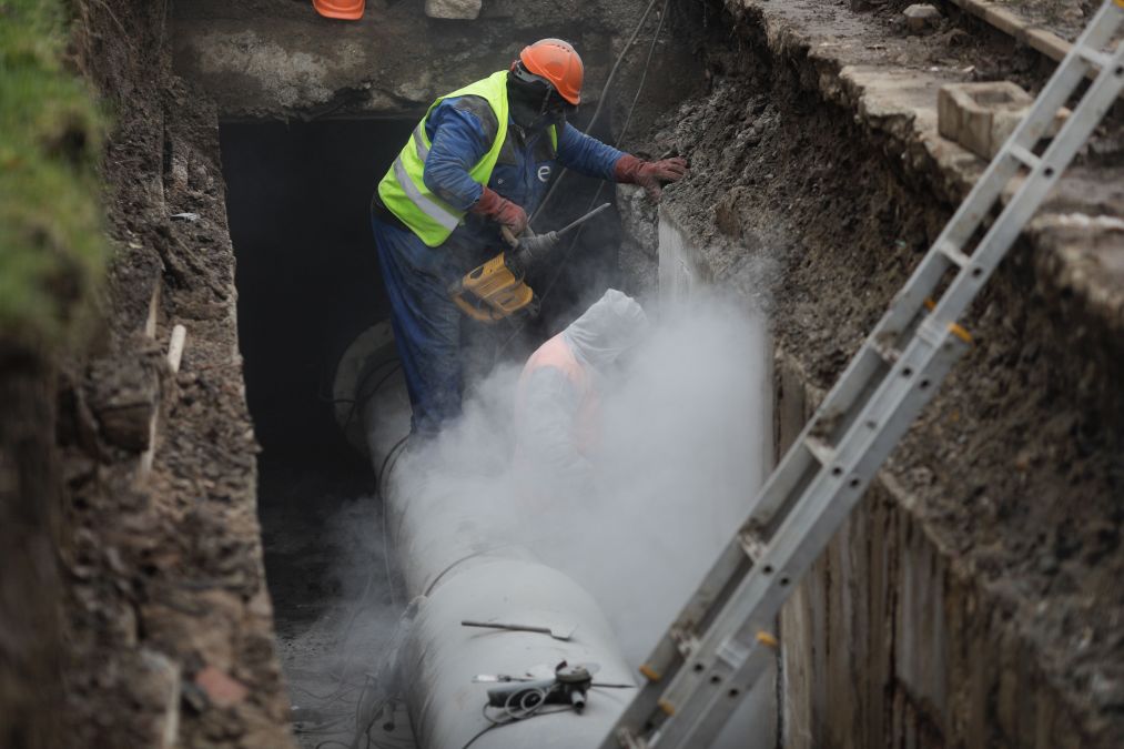 Operatorii economici ce trebuiau să dea căldură i-au ţinut pe bucureşteni în frig. Cât sunt amenzile - Foto: INQUAM PHOTOS/George Călin