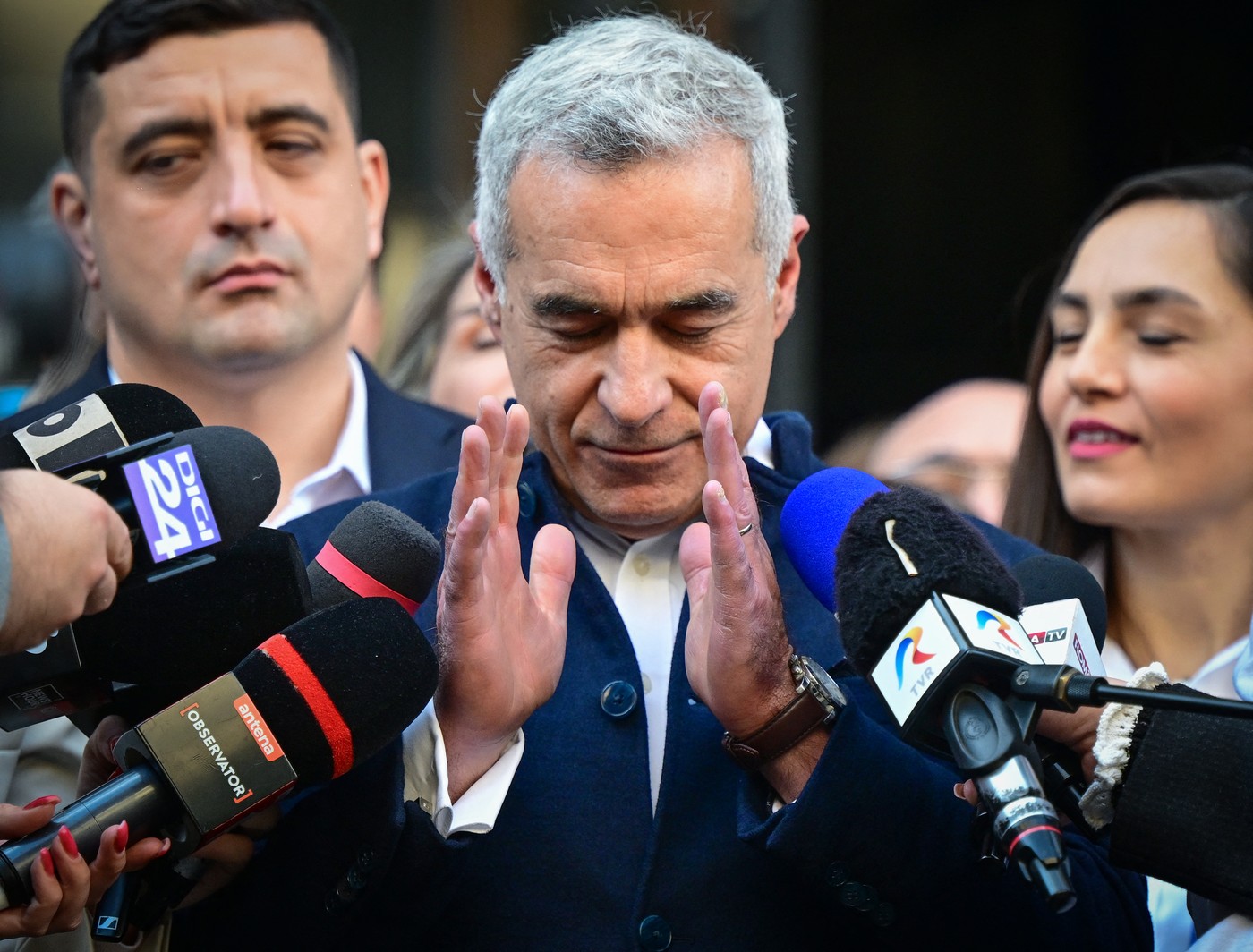Rușii l-au lăsat din brațe pe Călin Georgescu. Candidatul prorus a dispărut subit de pe TikTok - Foto: Profimedia images