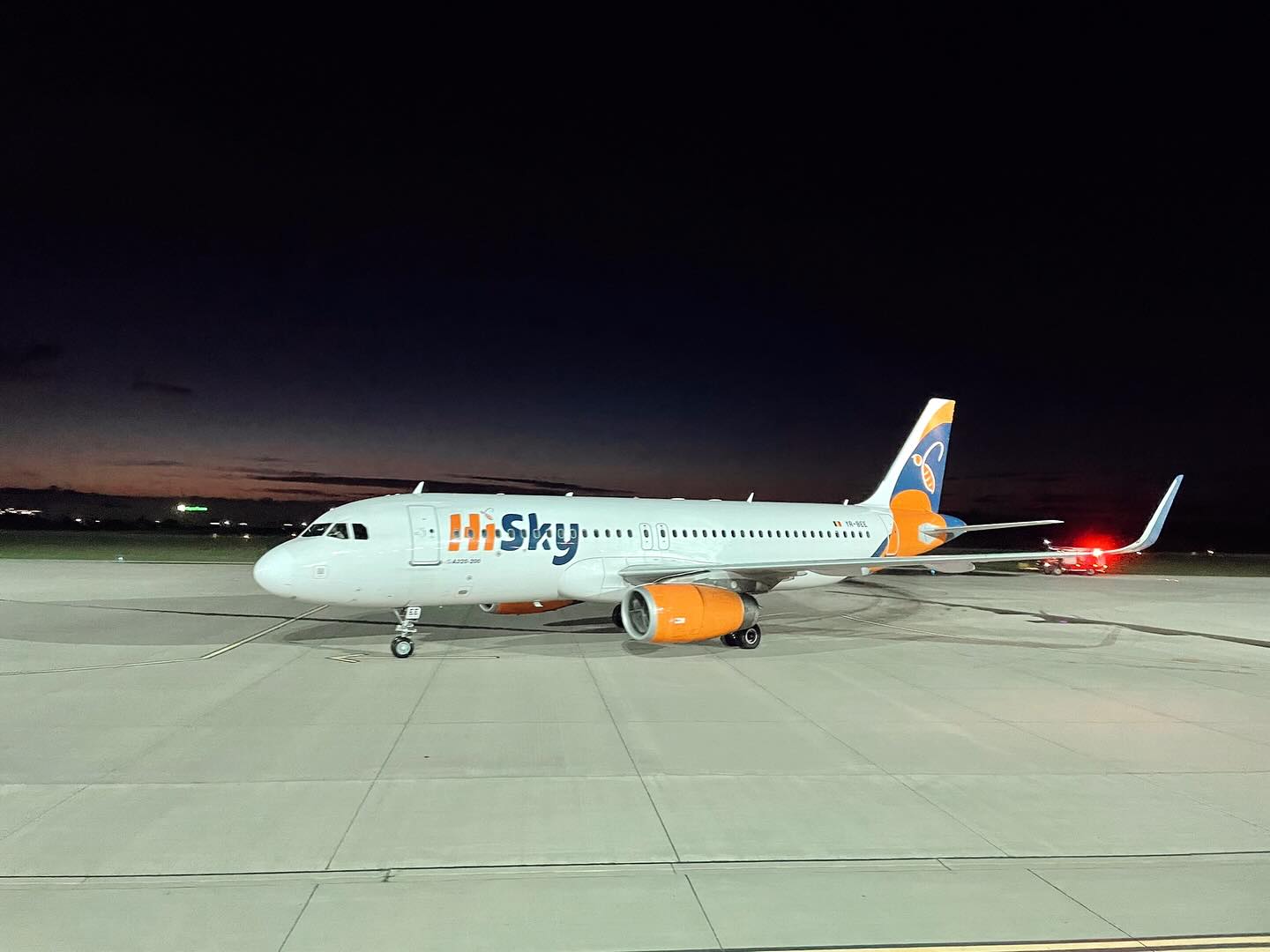 Un pilot explică de ce s-a întors din drum cursa aeriană București-Oradea - Foto: Hi Sky /Facebook