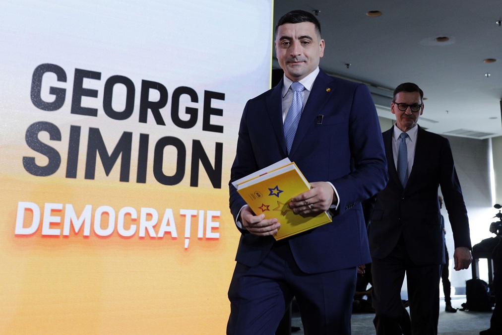 George Simion, probleme la semnăturile pentru candidatura la prezidențiale. Listele sunt verificate - Foto: INQUAM PHOTOS / Malina Norocea