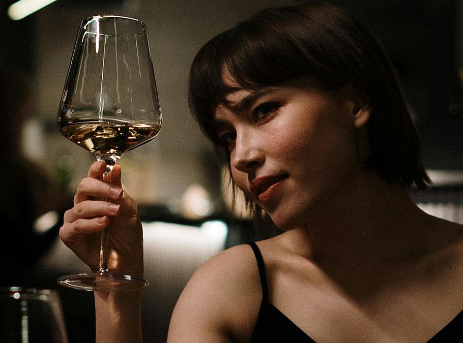 De ce au sticlele de vin 750 de grame? Motivul este unul la care nu te-ai aştepta - Foto: Pexels/cottonbro studio