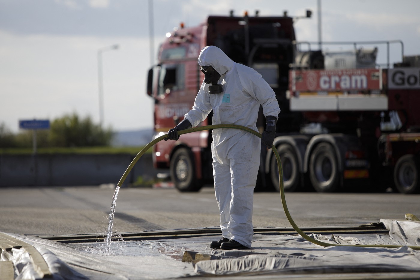 Armata desfășurată la granița Ungariei. Sunt mii de animale moarte. Orban: Poate fi un atac biologic - Foto: Profimedia Images