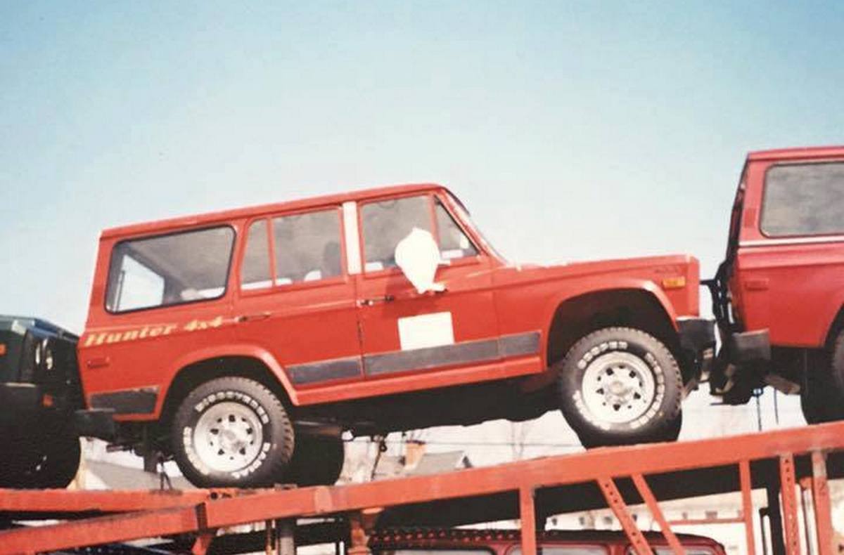 Descoperire misterioasă în SUA: Un ARO 244 „special de State”. Are motor Chrysler sau Ford - Foto: Facebook / Aro USA