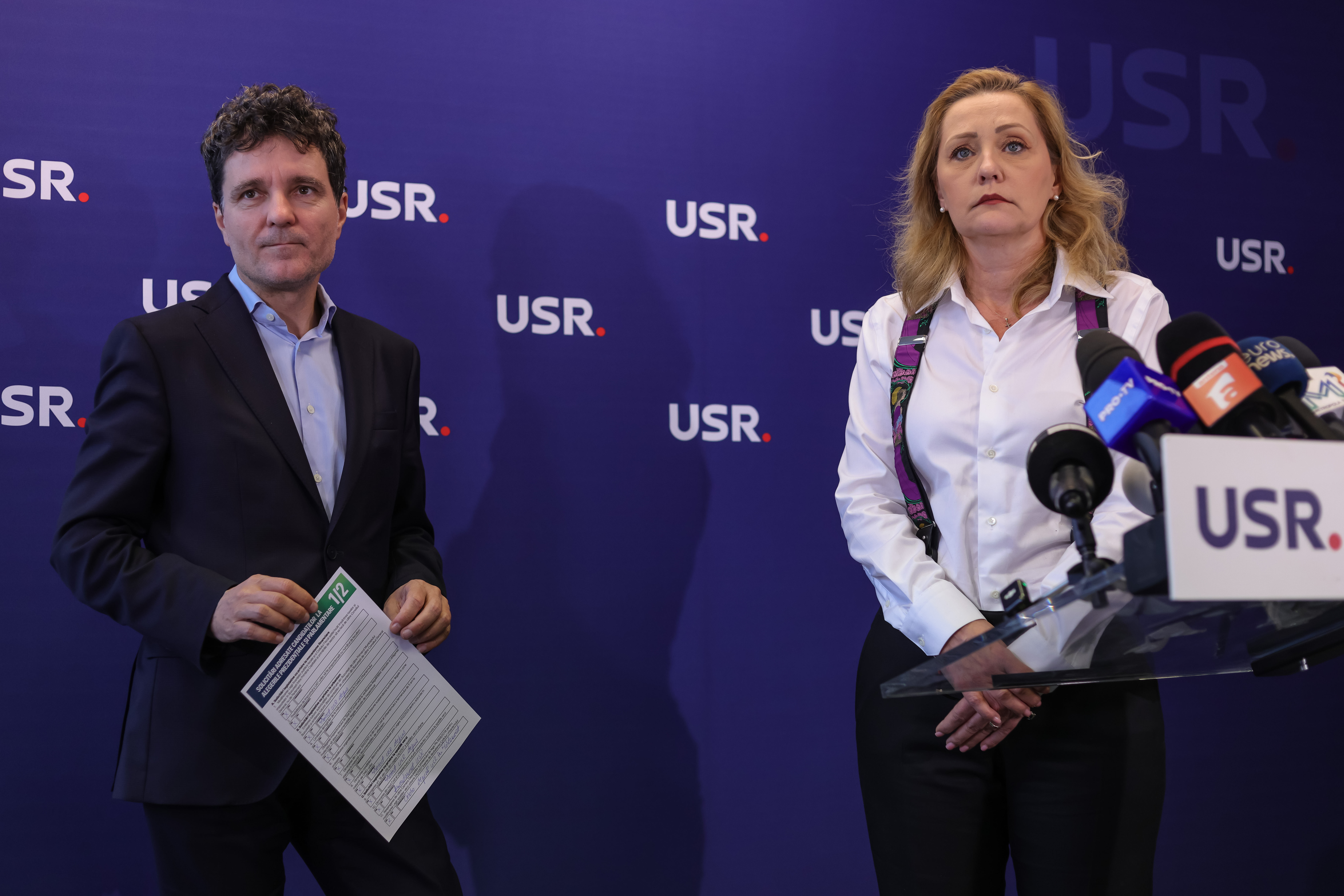 Nicușor Dan și Elena Lsconi - Foto: INQUAM PHOTOS / Sabin Cîrstoveanu