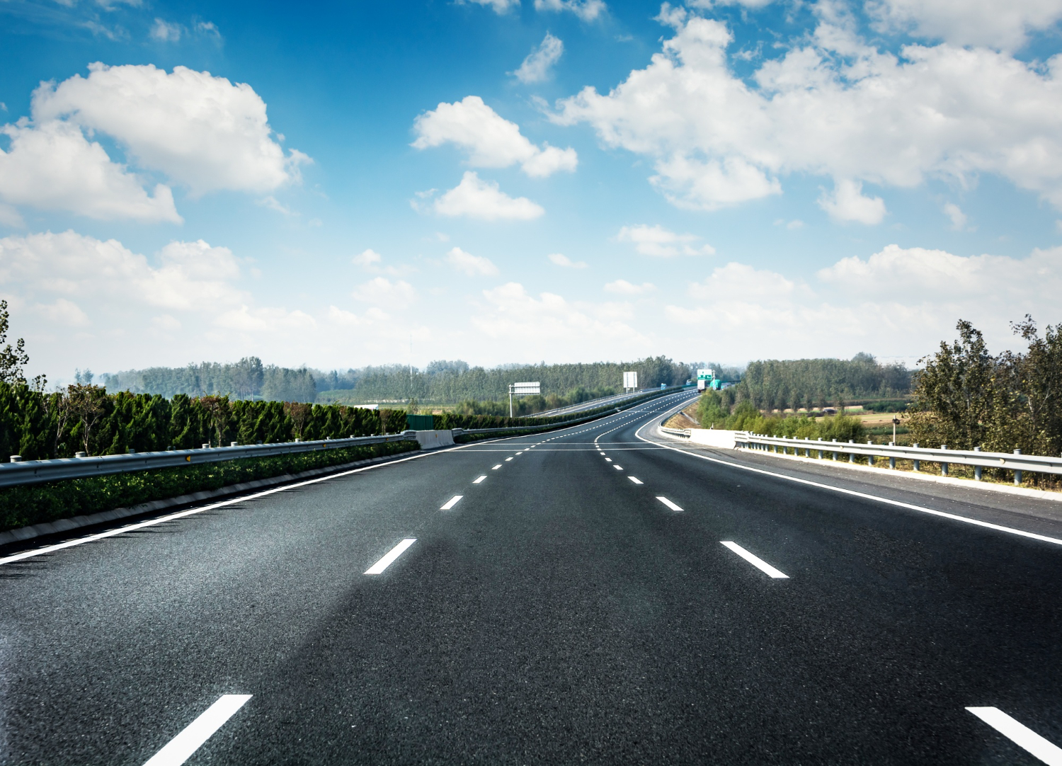 Asfaltul de pe autostradă a fost deteriorat: vor fi ambuteiaje uriașe pe această porțiune de drum Foto: Freepik (fotografie cu caracter ilustrativ)