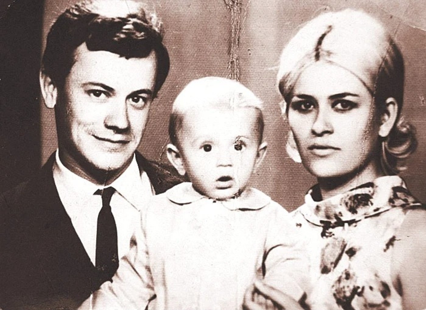 Recunoașteți personajul? Cel mai iubit dintre pământeni, suferă de Parkinson din tinerețe. Joacă așa - Foto: Arhivă personală (imagine cu rol ilustrativ)