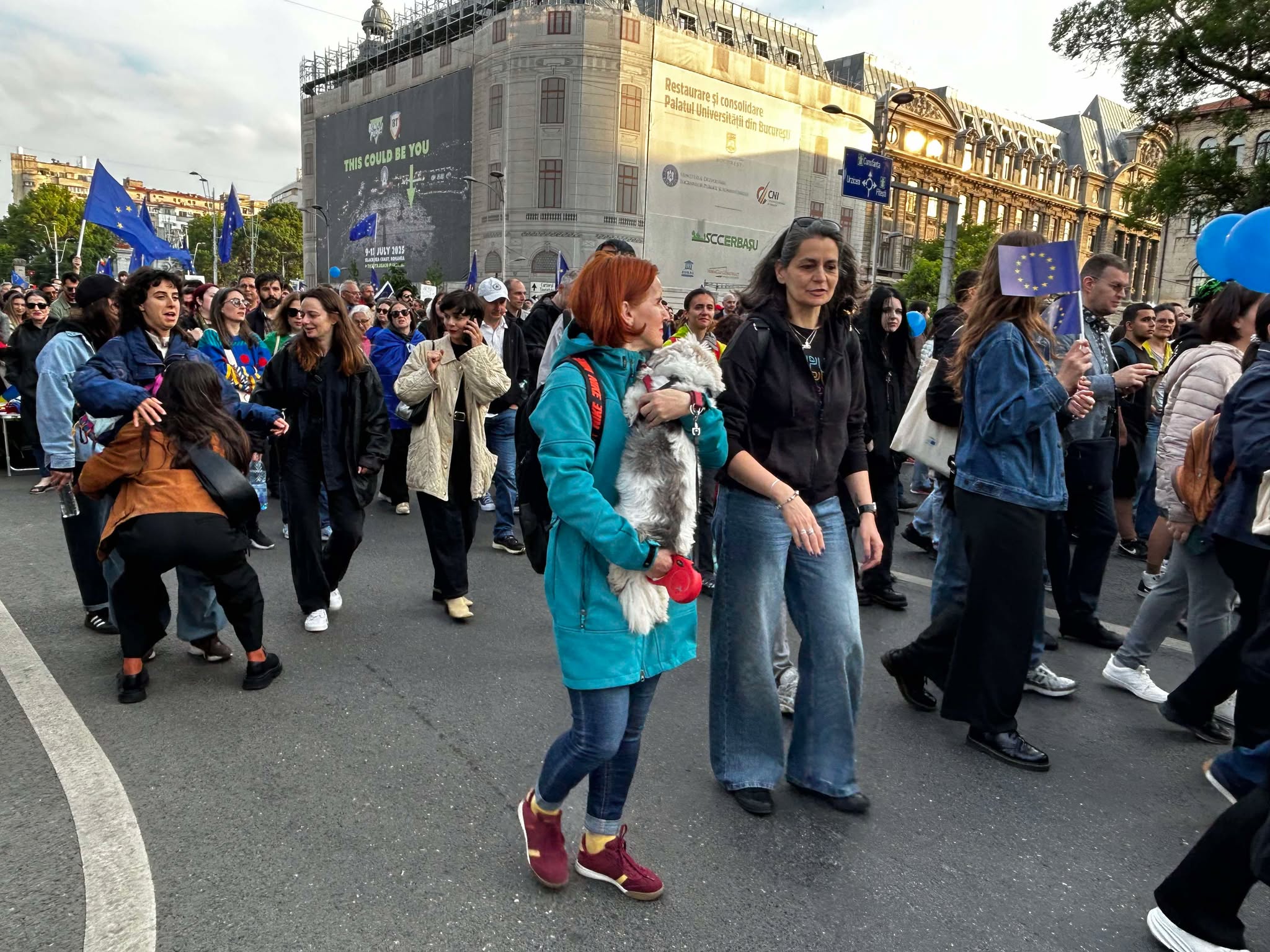 FOTO  Mitinguri de amploare pro-Europa în București și în marile orașe, de 9 mai, Ziua Europei - FOTO: Newsweek (imagine cu rol ilustrativ)