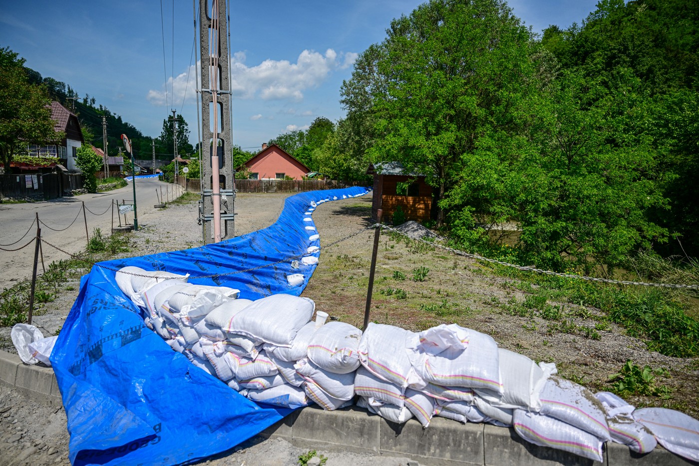 EXCLUSIV 7.450 kilometri de diguri sunt vechi de 60 de ani și nu oferă protecție contra indundaților - Foto: Profimedia Images