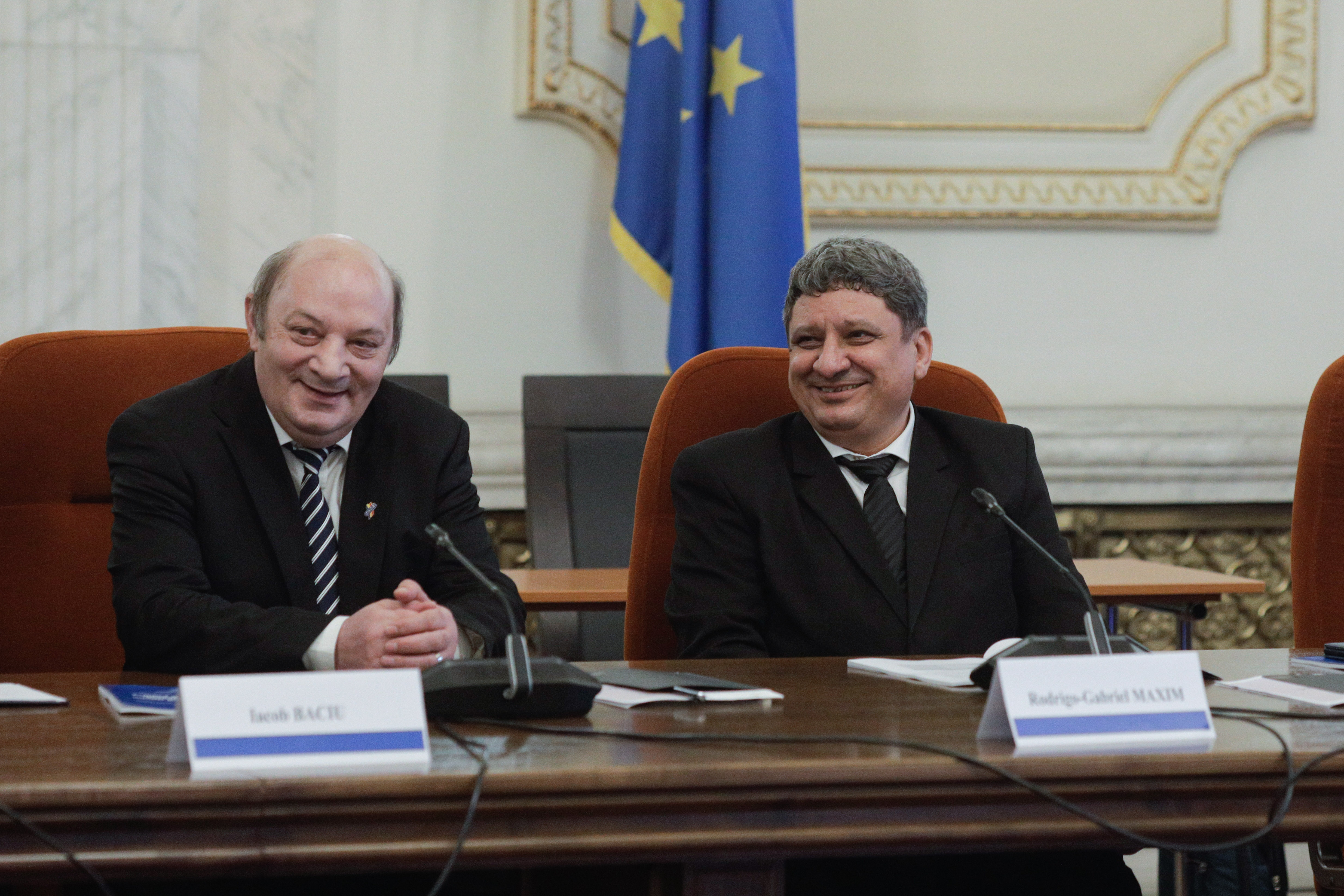 Iacob Baciu (stânga), șef de sindicat - Foto: INQUAM PHOTOS /  Călin George