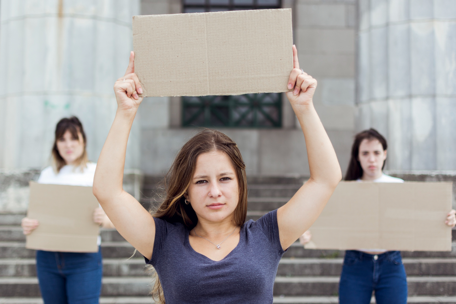 Studenții ies în stradă. Proteste naționale față de tăierea fondurilor pentru burse Foto: Freepik (fotografie cu caracter ilustrativ)