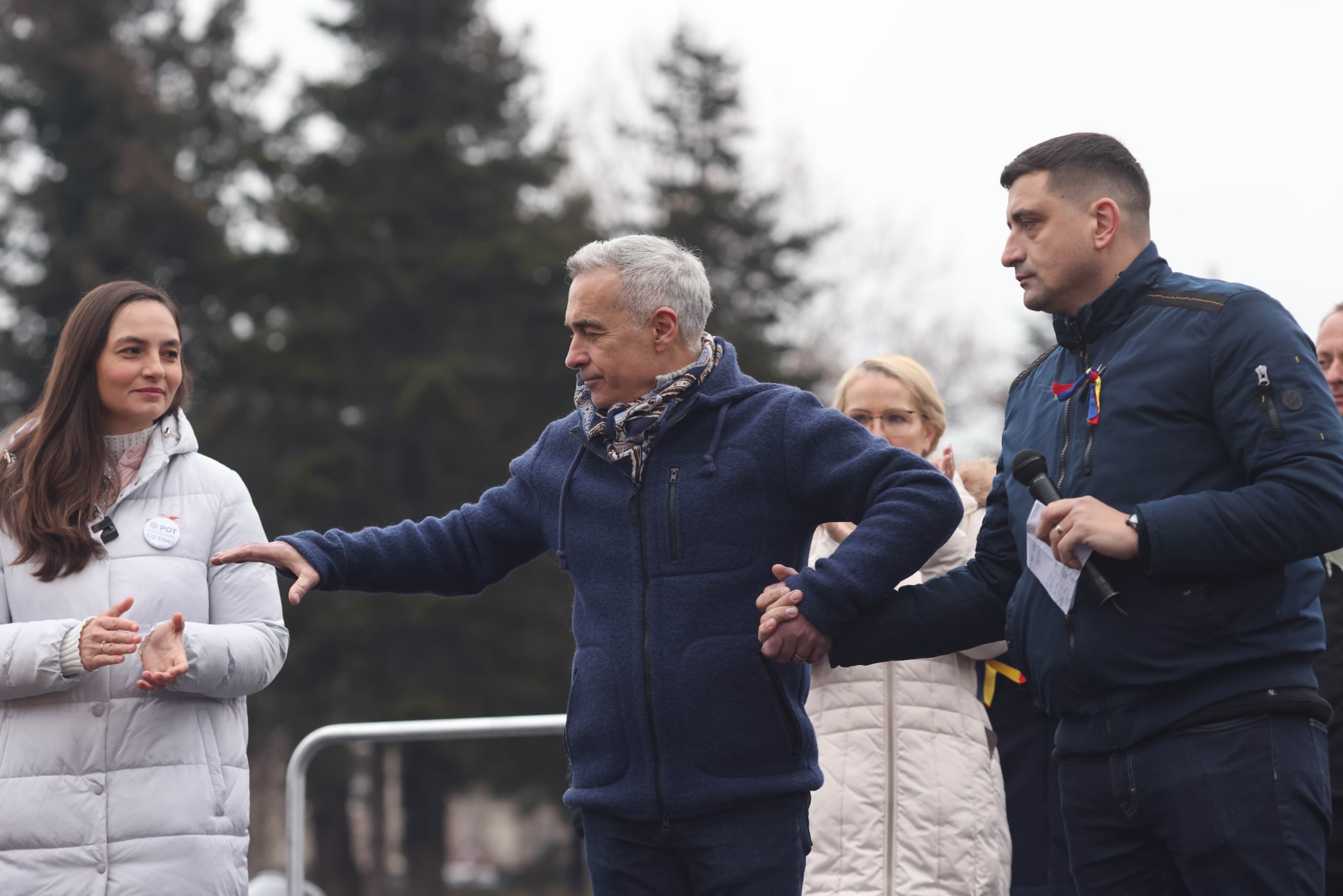 Simion și Georgescu, laude la adresa legionarilor. AUR, POT și SOS, vot contra legii radicalizării - Foto: INQUAM PHOTOS / George Călin (Imagine cu rol ilustrativ)