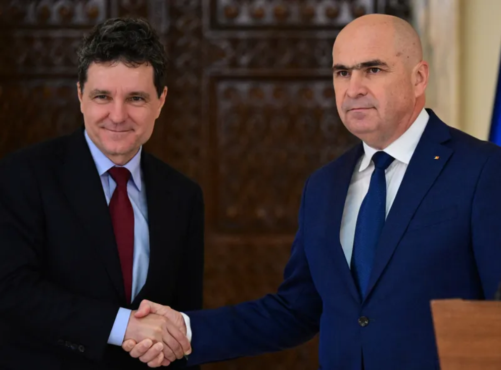Discuții despre pensiie speciale. Bolojan, ministrul Justiției, șefii ÎCCJ, întâlnire cu Nicușor Dan - Foto: Profimedia Images
