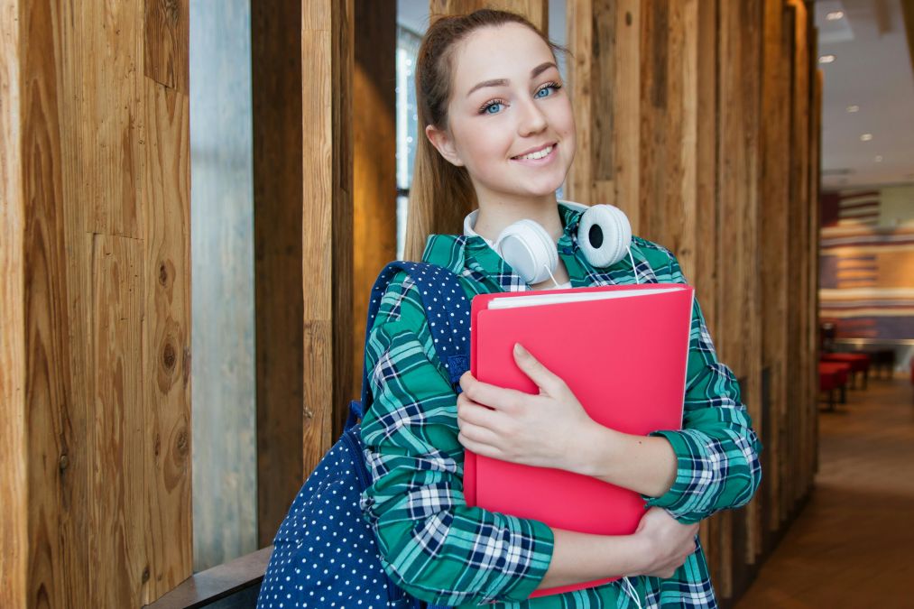 4,5 milioane euro pe lună pentru cele 70.000 de burse ale elevilor din județul Iaşi - Foto: Pexels/Anastasiya Gepp