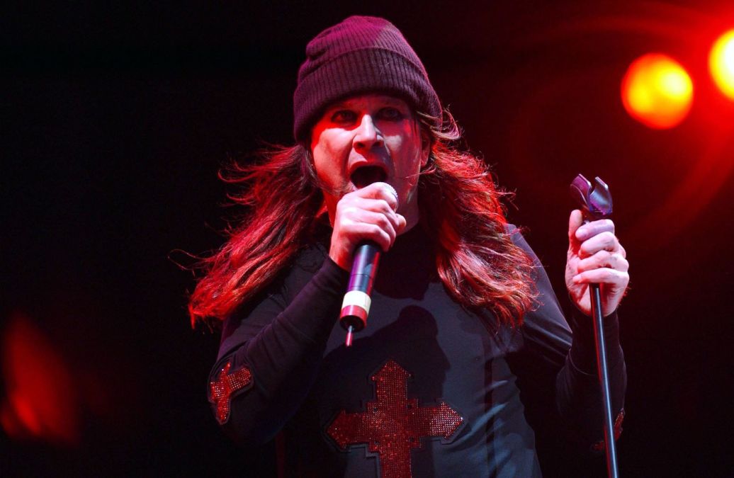 25 aprilie 2002. Ozzy Osbourne concertează la Ozzfest, Donnington Park, în Leicestershire - Foto: Profimedia Images