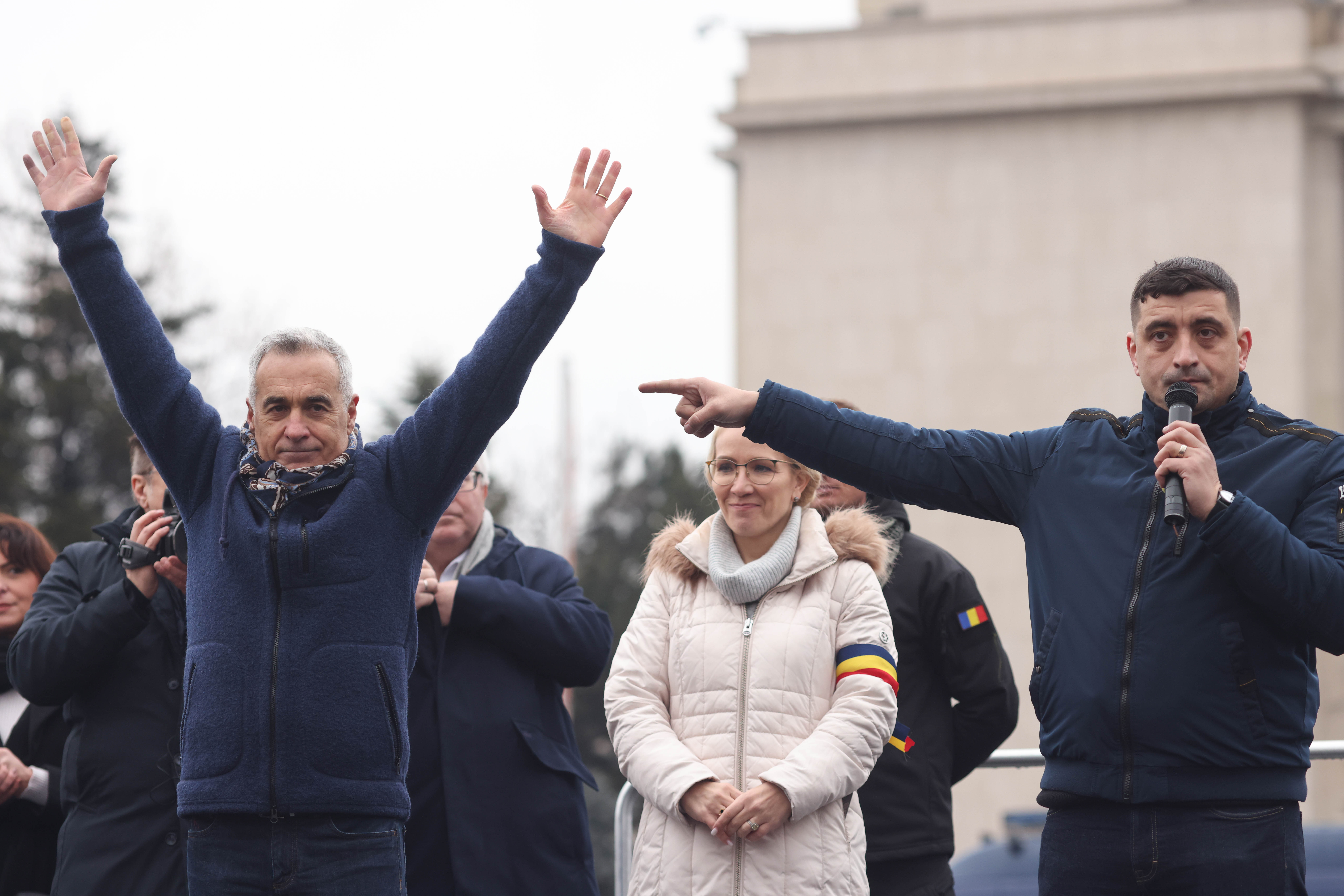 Călin Georgescu și george Simion, pe aceeași scenă - Foto: INQUAM PHOTOS / Octav Ganea