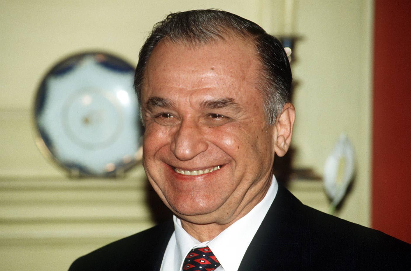Foto: Ion Iliescu avea o pensie consistentă de la statul român Sursa: Profimedia Images