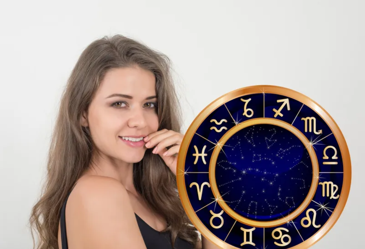 Horoscop 26 august - Foto: Freepik, PNGEGG (Imagine cu rol ilustrativ)
