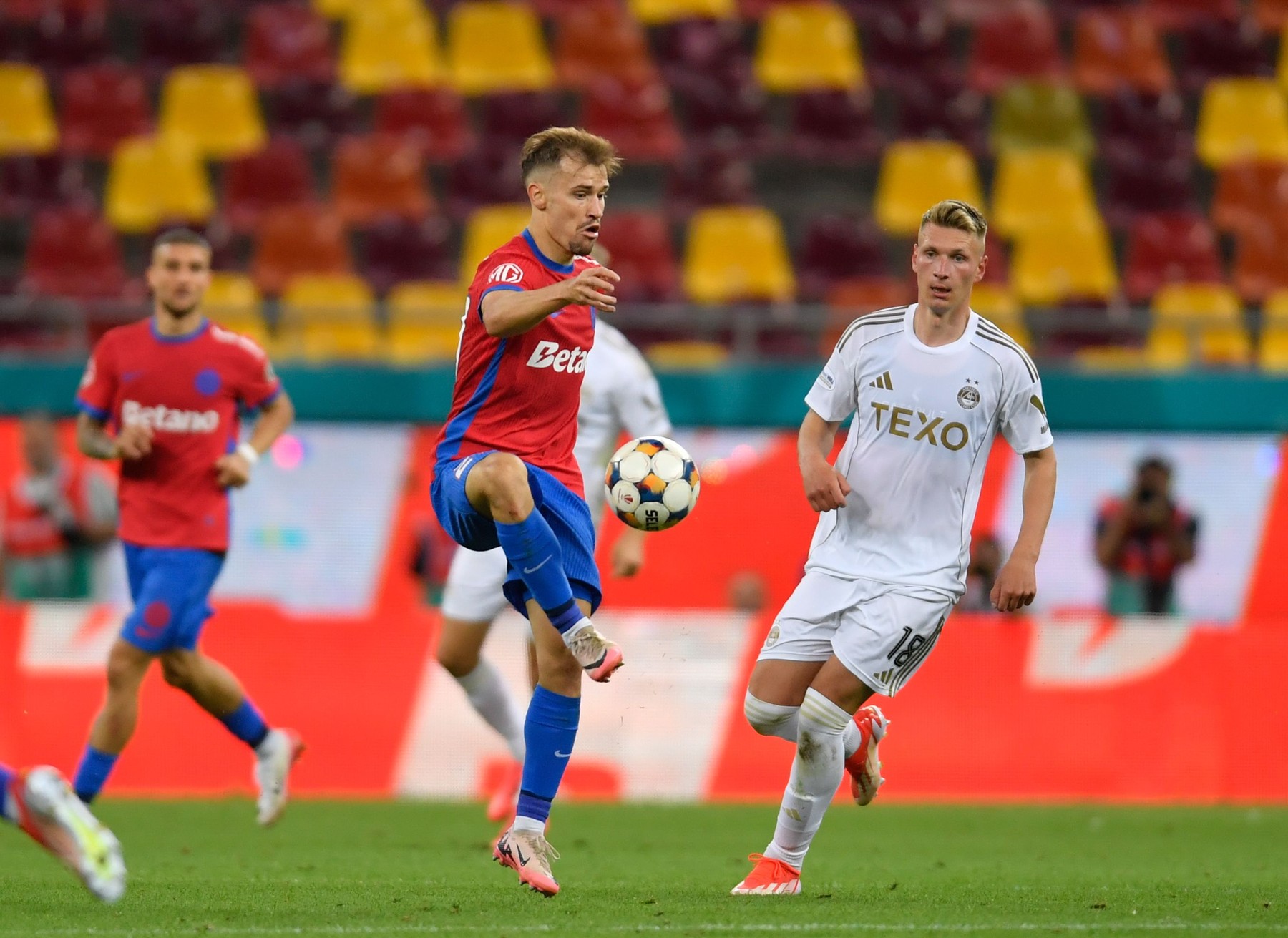 Darius Olaru, fotbalist FCSB - Foto: Profimedia Images