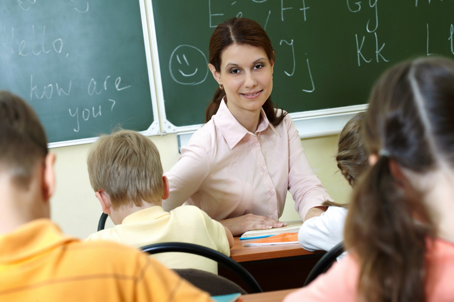 Profesoară la clasă - Foto: Freepik (rol ilustrativ)